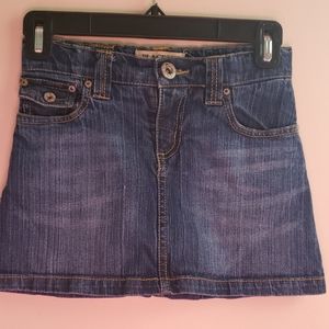 Girl's The Children's Place Sz 8 Denim Skort